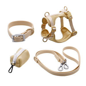 Collier de grand chien doux et confortable avec harnais de laisse attaché en plastique PVC TPU de luxe pour la formation disponible en petites tailles XL - Product Image 4