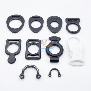 Wholesale Water Bottle Handle Outdoor Water Plastic Bottle Hanger for Travel Sport Outdoor - Product Image 6