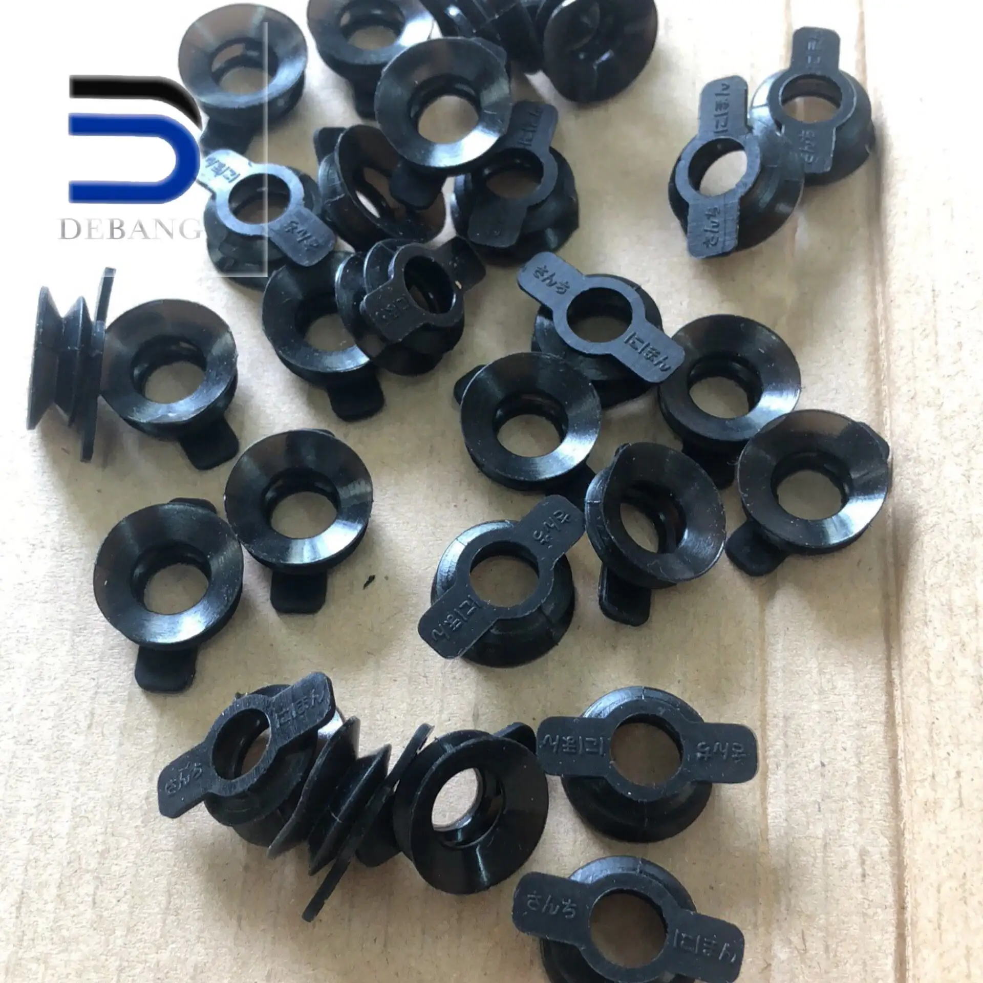 100 pieces offset rubber sucker for GTO offset printing machinery parts 42.016.073