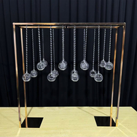 Pièce maîtresse de lustre en métal doré décor de mariage pour table à manger avec bougeoir en verre