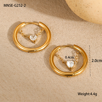 Grosir desain dipersonalisasi rumbai baja tahan karat 18K anting-anting melingkar kristal berlapis emas untuk wanita