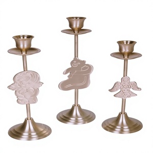 Lot de 3 bougeoirs en métal doré vintage faits à la main, style américain, pour décoration intérieure, Saint-Valentin et mariages - Product Image 1