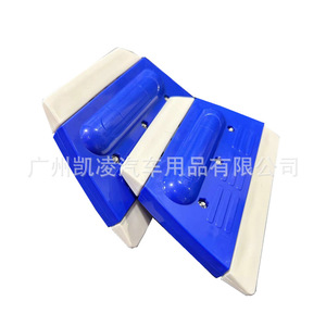 Grattoir en caoutchouc bleu en forme de trapèze pour l'application de film sur les vitres de voiture, outil anti-rayures 12,5 cm x 8,5 cm - Product Image 5