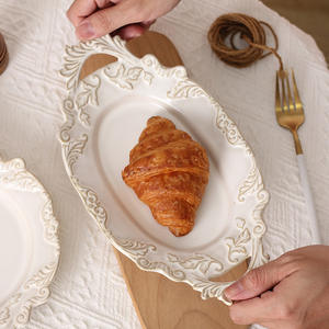 Lelyi Vintage Relief Kiln Turned Double Ear Plate Juego de vajilla de lujo para el hogar Restaurante Platos de cocina occidental - Product Image 6