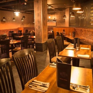 UPTOP - Bancs <span class=keywords><strong>d</strong></span>'<span class=keywords><strong>angle</strong></span> en cuir de style rétro haut de gamme pour usage commercial, en forme de U, avec table de restaurant en bois massif - Product Image 2