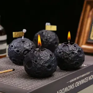Venta al por mayor Senior creativo aromaterapia velas Luna meteorito fragancia esférica caja de regalo Bola de cera de soja adornos regalo de compañía