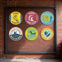 Décoration murale en métal sur le thème du surf, personnalisée en gros, panneau rond pour club de surf et cave d'homme, panneaux en étain « Gone Surfing », plaque en métal personnalisée