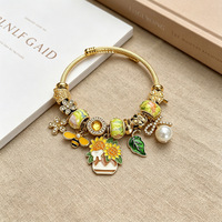 Bracelet Fanhua Jewelry Tiktok, best-seller, étanche, en acier inoxydable plaqué or, motif tournesol et abeille.