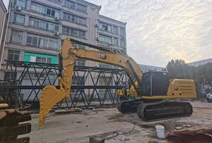 Grande pelle à chenilles Caterpillar CAT 336 d'occasion de haute qualité adaptée aux opérations de carrière minière en stock - Product Image 4