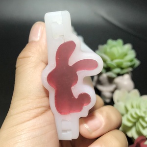 Molde de silicona 3D de conejo lindo para jabones en barra, suministros para hacer jabones con animales incrustados, moldes de silicona para velas - Product Image 4
