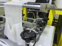 Machine de fabrication de pantoufles jetables en tissu non tissé pour hôtels, écologiques, collection été 2025