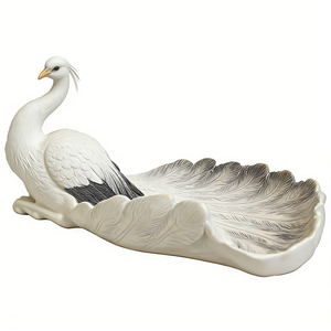 Bandeja Decorativa de Resina de Lujo con Relieve |   Base Decorativa Europea Vintage para Exhibición |   Elegante Arte Tallado a Mano para Decoración del Hogar - Product Image 2