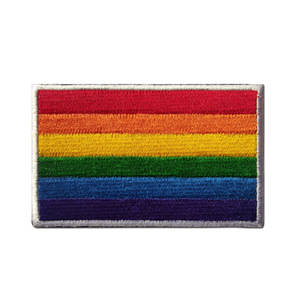 Stock Broderie Gay Pride LGBT Rainbow Badge Patch avec crochet et boucle - Product Image 1