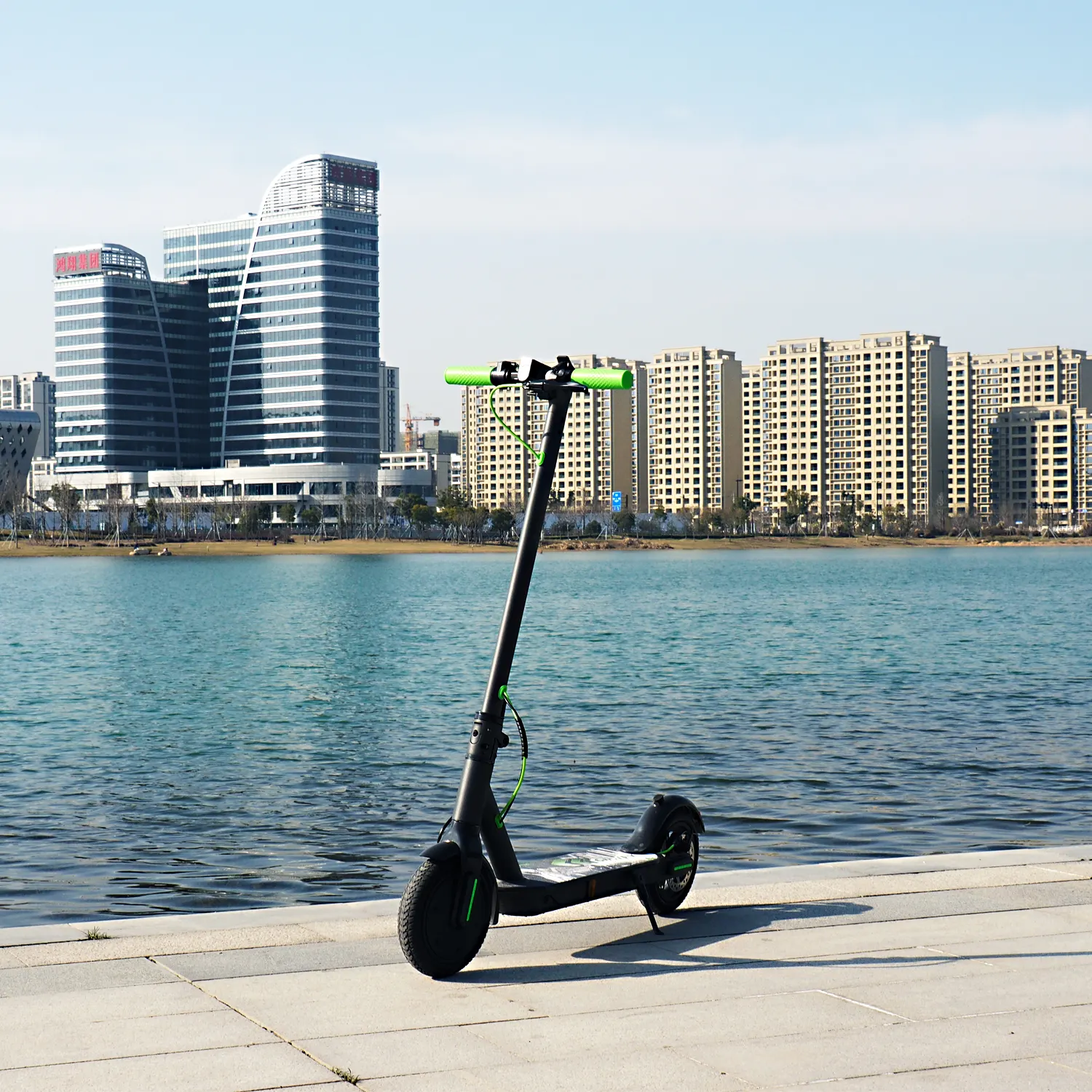 2022 Cheap Electric Scooter 250W Self Balancing E Scooter 8.5 inch Wheel E-Scooter Foldable For Adult 2 Wheel