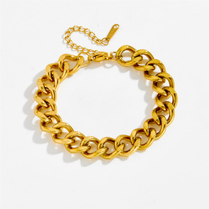 Deslumbrante Bug Mujer Europeo <span class=keywords><strong>Americano</strong></span> Nuevo Estilo Hip-Hop Cadena gruesa Pulsera cubana Moda Punk Acero inoxidable chapado en oro - Product Image 2