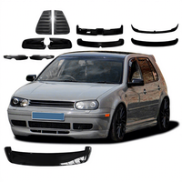 Accessoires Extérieurs Incluant Coque de Rétroviseur, Sourcil de Phare, Becquet Arrière et Aileron Central pour Volkswagen Golf 4 MK4 1997-2003