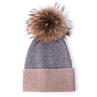 Mode d'hiver pour femmes bonnet tricoté en fourrure chaude pompon en Mohair doux Logo personnalisé tissé gratuit pour les deux hommes accessoires d'automne pour femmes