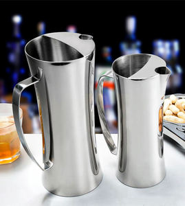 Luxe 1.5L 50oz Or En Acier Inoxydable Pichet À Eau Cuisine Drinkware Restaurant Pichet À Eau Froide Glace Garde Jus Thé <span class=keywords><strong>Carafe</strong></span> En Métal - Product Image 1