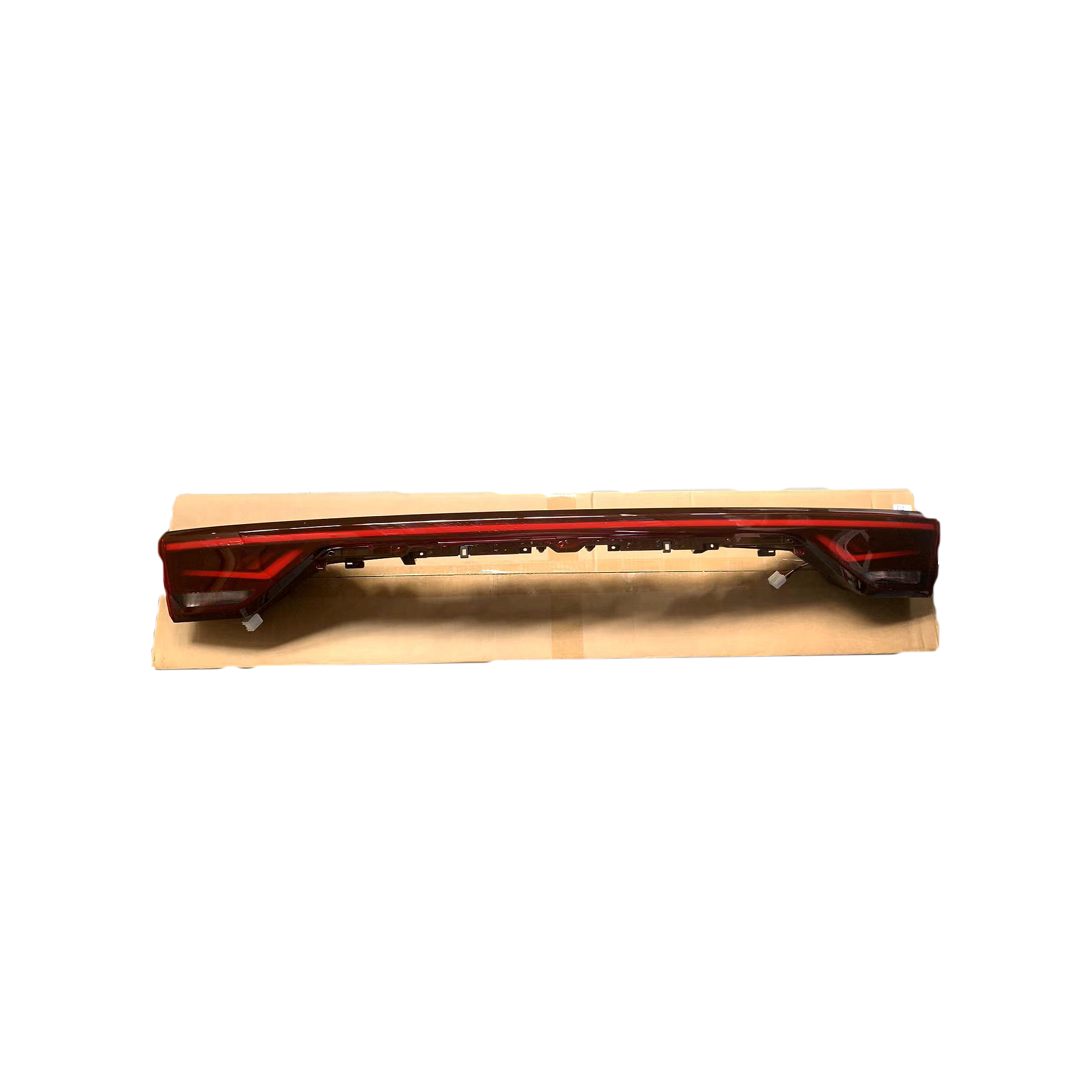Auto Parts Rear Light Middle Rear Lamp 7057037700 for Geely