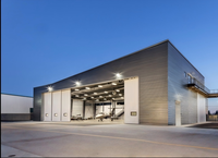Hangar d'avion préfabriqué en structure acier à portée libre haute résistance avec conception résistante au vent