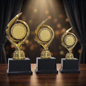 Trofeo de Plástico con Diseño Elegante para Eventos Corporativos, Competiciones Deportivas y Funciones de Premiación Escolar - Product Image 1