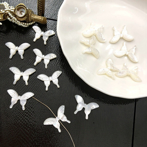 Promoción de Cuentas <span class=keywords><strong>Sueltas</strong></span> de Nácar Talladas a Mano en 3D, Accesorios Irregulares con Forma de Mariposa para Joyería DIY - Product Image 3