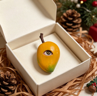 Broche en bois artisanale cinétique, motif fruit, peinte à la main, avec œil mobile, bijou mécanique original, vente en gros, cadeau unique