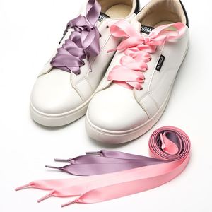 เชือกผูกรองเท้าแบบแบน 2 ซม. หลากสี แฟชั่น สำหรับเด็กผู้หญิง - Product Image 1