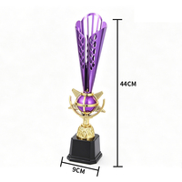 Trofeo Miniatura Morado Premium, Diseño Minimalista, Apto para Diversos Deportes, Artes, Competiciones y Otros Eventos.