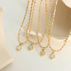 Cadena de cuentas de semillas chapada en oro de 18 quilates de acero inoxidable, collar con colgante de piedra natural circular para regalo de mujer - Product Image 2