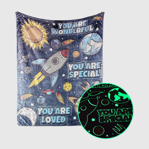 Manta Mágica que Brilla en la Oscuridad, Manta Luminosa de Franela para Niños, con Diseño de Estrellas, <span class=keywords><strong>Luna</strong></span> y Dinosaurios, Suave y Cálida, Regalo para Niños y Niñas, Fábrica GRS - Product Image 6