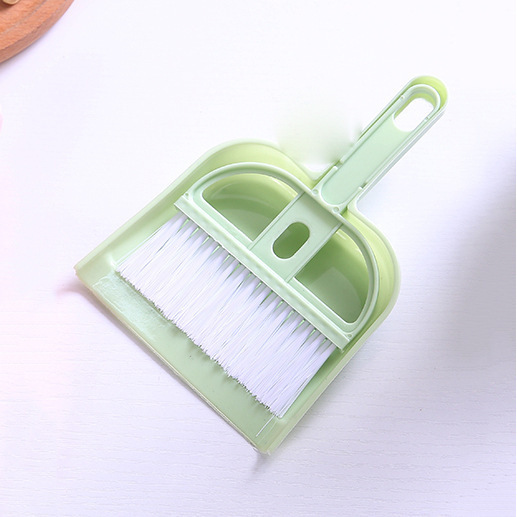 Nordic green and white fur C0ABJ