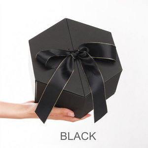 hecho a mano elegante hexagonal <span class=keywords><strong>de</strong></span> papel <span class=keywords><strong>de</strong></span> cartón <span class=keywords><strong>de</strong></span> dama <span class=keywords><strong>de</strong></span> <span class=keywords><strong>honor</strong></span> caja <span class=keywords><strong>de</strong></span> regalo para el embalaje <span class=keywords><strong>de</strong></span> regalo con cinta - Product Image 5