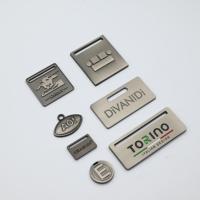 Offre Spéciale : Étiquettes de Meubles, Plaques de Numéro de Porte, Panneaux Métalliques, Étiquettes de Canapé, Plaques Nominatives Métalliques pour Lits, Étiquettes Suspendues pour Meubles de Marque et Canapés