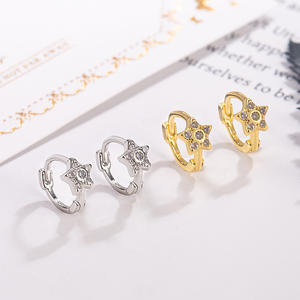 Boucles d'oreilles en argent sterling avec zircon cubique, boucles d'oreilles fleuries pour femmes, boucles d'oreilles dorées inoxydables, boucles d'oreilles en argent. - Product Image 1