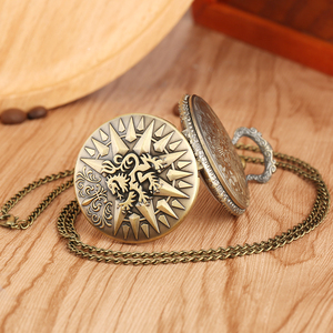 Montre de poche à quartz steampunk avec chaîne, collier médaillon vintage en bronze sur le thème de Game of Thrones, lion <span class=keywords><strong>Lannister</strong></span>, cadeau pour homme - Product Image 4