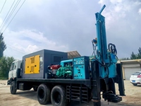 Plateforme de forage de puits d'eau montée sur camion de la série HRT personnalisée en usine, plateforme de forage de puits d'eau de 300 m de profondeur
