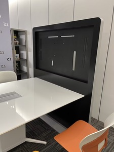 Mobilier de bureau multimédia de luxe personnalisé poste de travail en forme de U bureau de négociation bureau de réunion officiel <span class=keywords><strong>Table</strong></span> de salle de conférence - Product Image 3