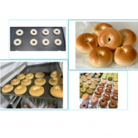 Ligne de production robotisée automatique de bagels cuits, machine à fabriquer des mini-beignets ronds à la levure et des bagels Lokma, prix