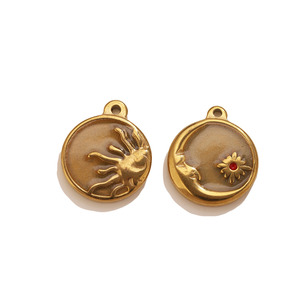 Pendentif Cercle en Acier Inoxydable Plaqué Or 18K HB0648 avec Breloques Célestes Soleil et Lune pour Fabrication de Bijoux DIY Vente en Gros - Product Image 6