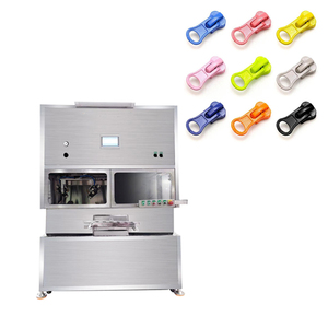 Máquina de pintura en aerosol automática de Metal, nueva línea de recubrimiento Uv para botones de cabeza de cremallera - Product Image 1