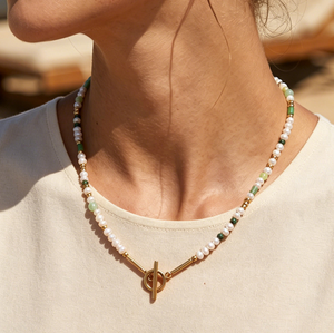 Collar de cuentas estilo bohemio para mujer con perlas de imitación y cierre de palanca chapado en oro, joyería de moda de forma redonda - Product Image 1