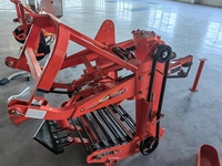 Récolteuse Automatique Très Productive pour Manioc, Feuille de Thé, Carotte, Ail, Pomme de Terre, Maïs et Arachide avec Moteur Central