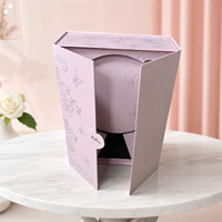 Boîte cadeau rose romantique personnalisée, emballage rigide en papier floral avec fermoir en forme de cœur pour cadeaux de mariage et produits de beauté, fournisseur