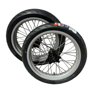 ล้อเซอร์รอน ซูเปอร์โมโต สำหรับอัลตร้าบี ขนาด 17 นิ้ว ชุดล้อสีเงิน ขอบสีดำ สำหรับมอเตอร์ไซค์ไฟฟ้าและจักรยานไฟฟ้า - Product Image 3