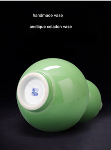 Venta al por mayor de jarrón de lujo ligero, jarrón de cerámica artístico para flores, vaso de porcelana en forma de calabaza celadón para decoración del hogar - Product Image 5