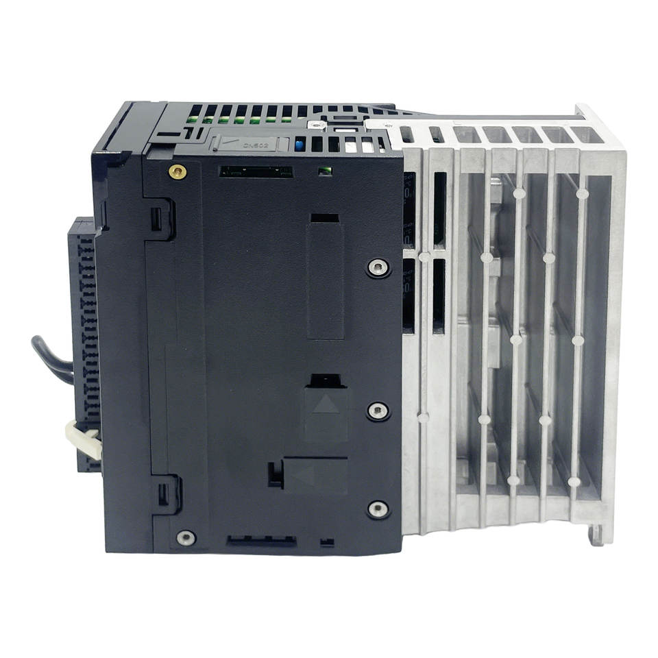 Brand New and Original SV2-040L2 400W AC Servo Amplifier AC Single Three Phase Input Servo Drive and Motor 1Year Warranty