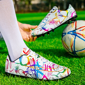 Nouvelles Chaussures de Football en Mesh Tendance 2025 pour Lycéens, Hommes et Femmes – Idéales pour l'Entraînement et les Sports de Plein Air - Product Image 2