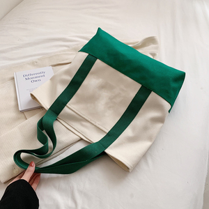 Sac fourre-tout en <span class=keywords><strong>toile</strong></span> <span class=keywords><strong>de</strong></span> coton moyen personnalisé avec impression <span class=keywords><strong>de</strong></span> logo, poche vierge et fermeture éclair, poignée longue pour l'épaule, avec cordon en ruban - Product Image 2