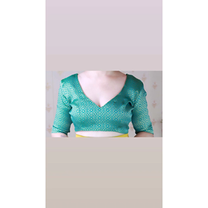 Robes Saree Élégantes Formelles en Cuir Véritable Vert Mehandi, Coupe Droite à Taille Basse, avec Dentelle, par Elite Weaves - Product Image 6